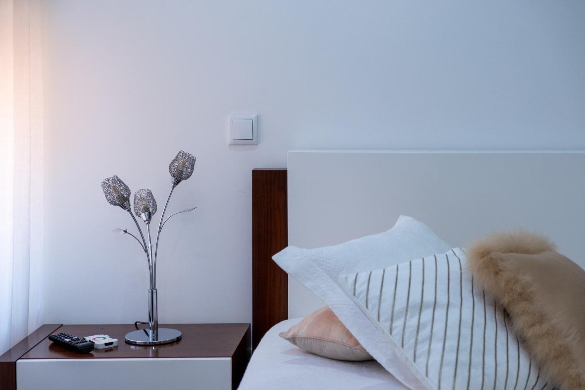 Deluxe Villa Home, Peace & Spa 빌다도콘데 외부 사진
