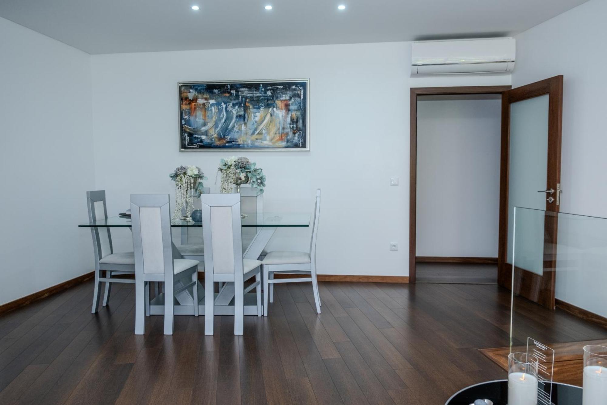 Deluxe Villa Home, Peace & Spa 빌다도콘데 외부 사진