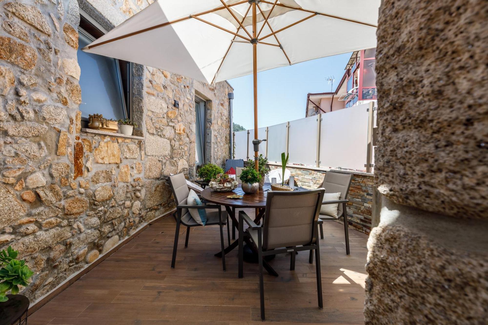 Deluxe Villa Home, Peace & Spa 빌다도콘데 외부 사진