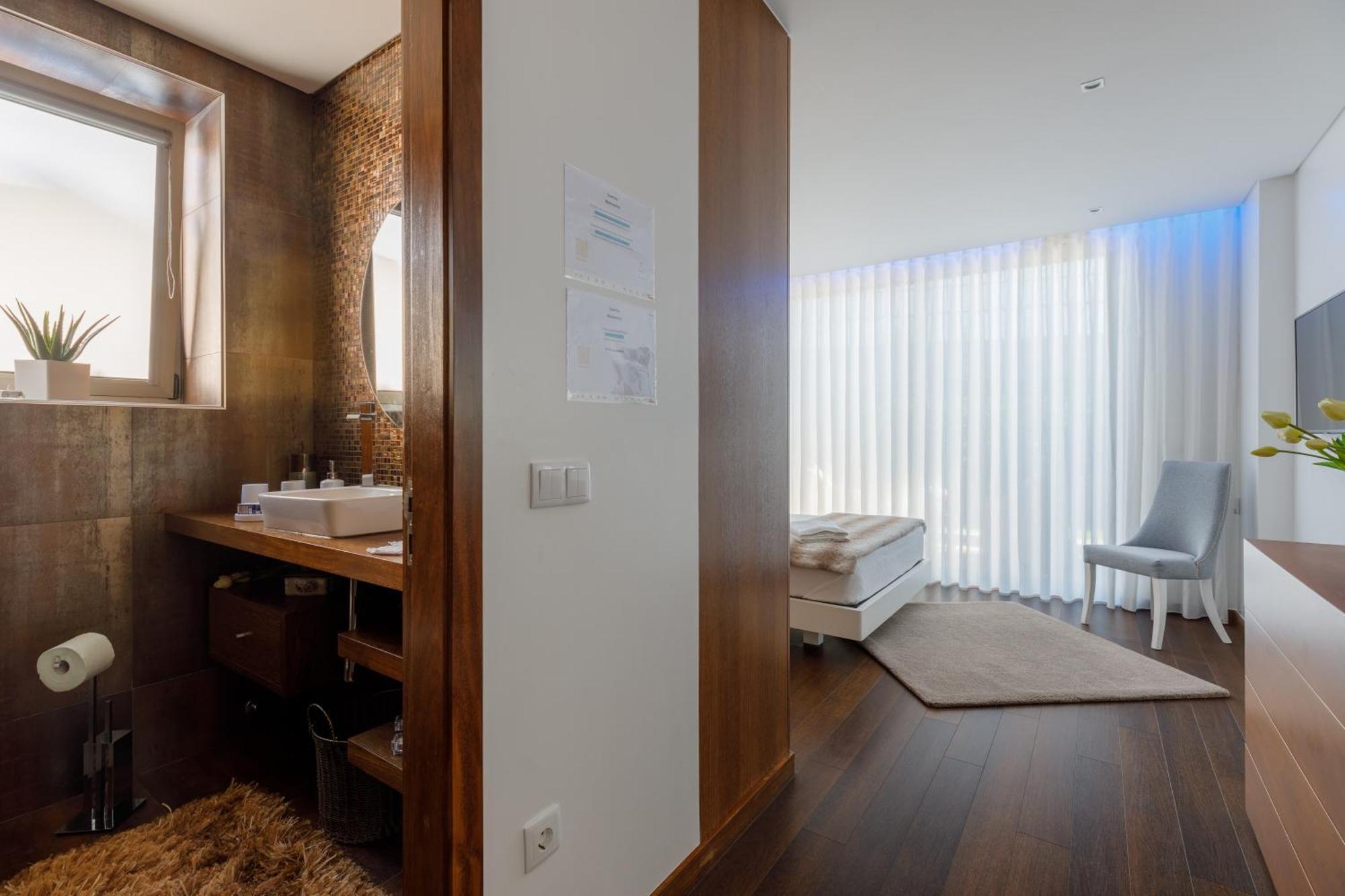 Deluxe Villa Home, Peace & Spa 빌다도콘데 외부 사진
