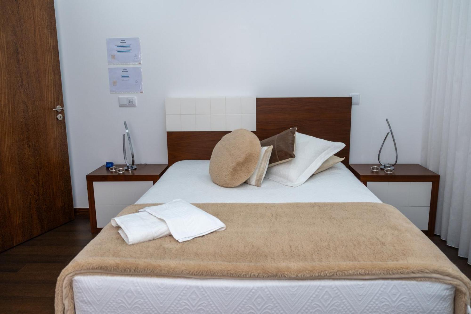 Deluxe Villa Home, Peace & Spa 빌다도콘데 외부 사진